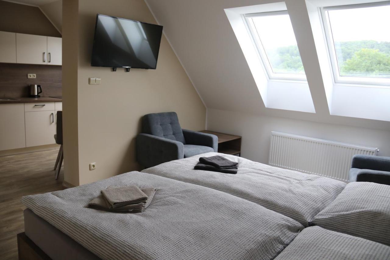 Apartmany Lama Hradec nad Moravici Exterior photo